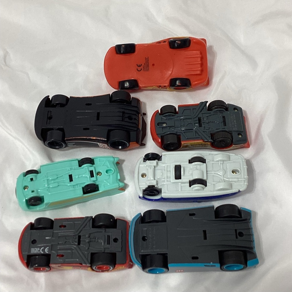 Disney Cars Movie Cars Lot of 7 Toys Larger Versions Pull Go Lightning McQueen - Picture 5 of 9